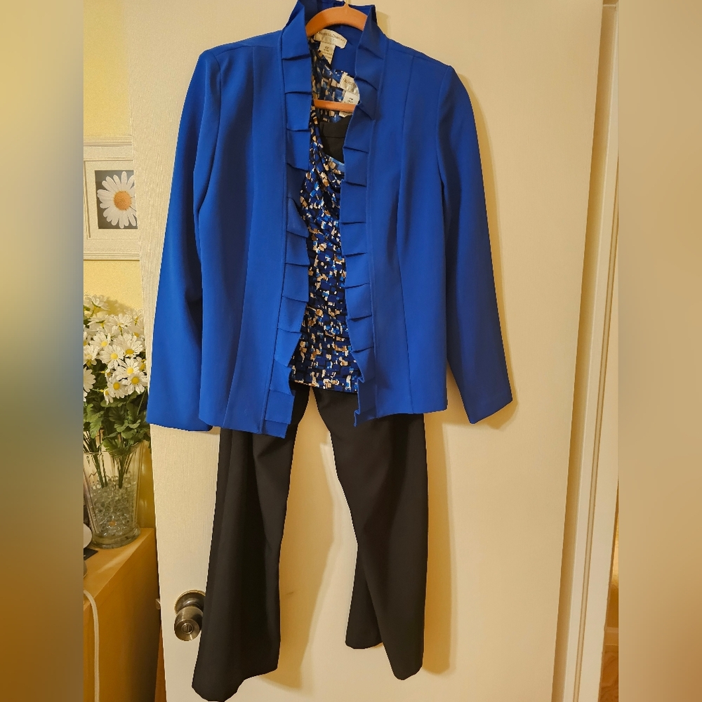 3 Piece Drapers & Damons Pantsuit - Size 10p